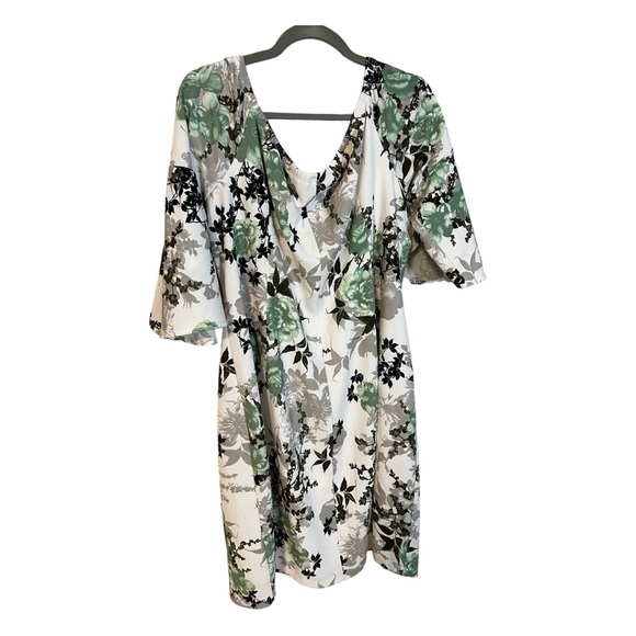 A Pennington’s dress in size 3X - Picture 6 of 6